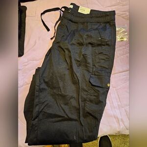 Sonoma Cargo capris NWT
